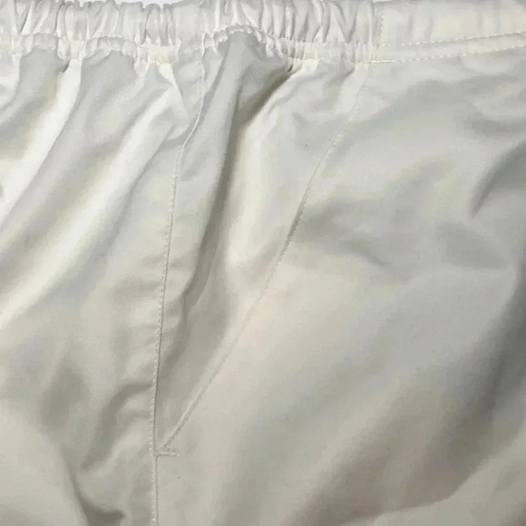 NIKE Vintage Crisp White Court Shorts Size: L - Picture 3 of 8